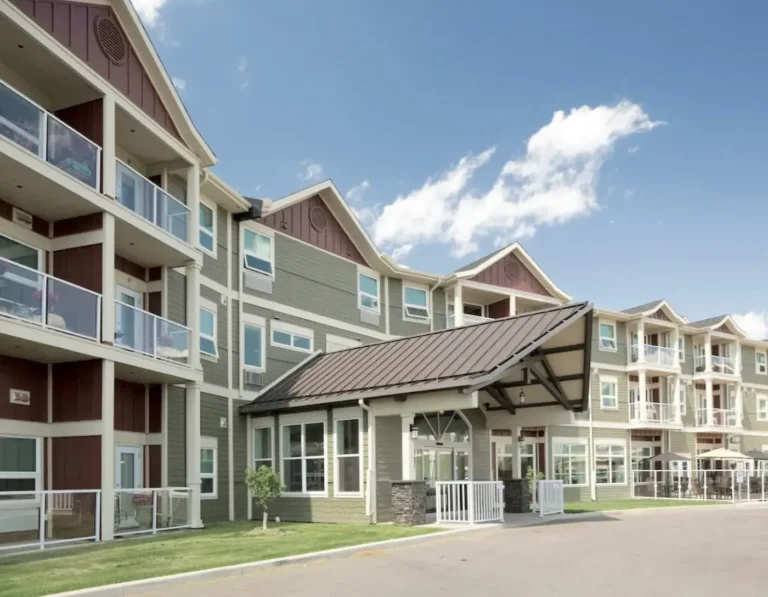 The entrance of Trinity Manor Stonebridge senior independent living Saskatoon