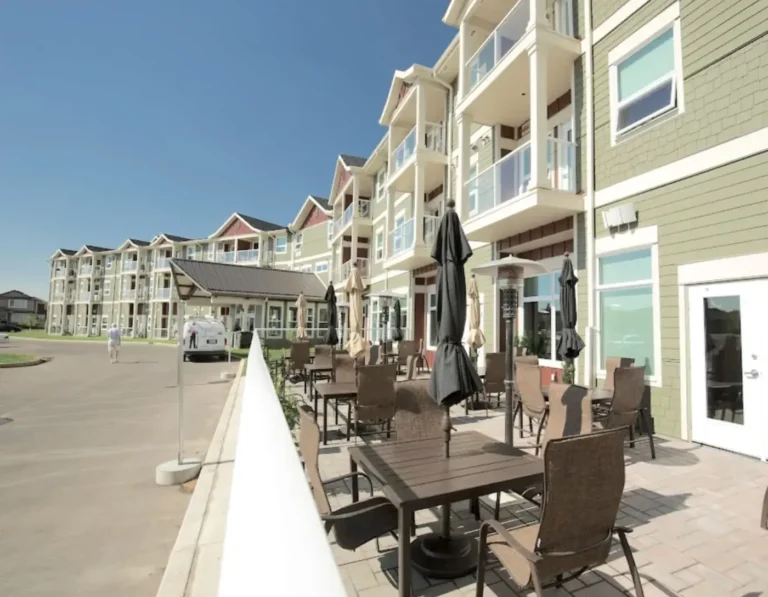 The outdoor patio at Trinity Manor Stonebridge, a retirement community in Saskatoon